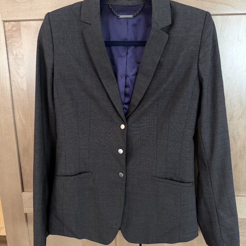 Elie Tahari Blazer size 4 dark gray